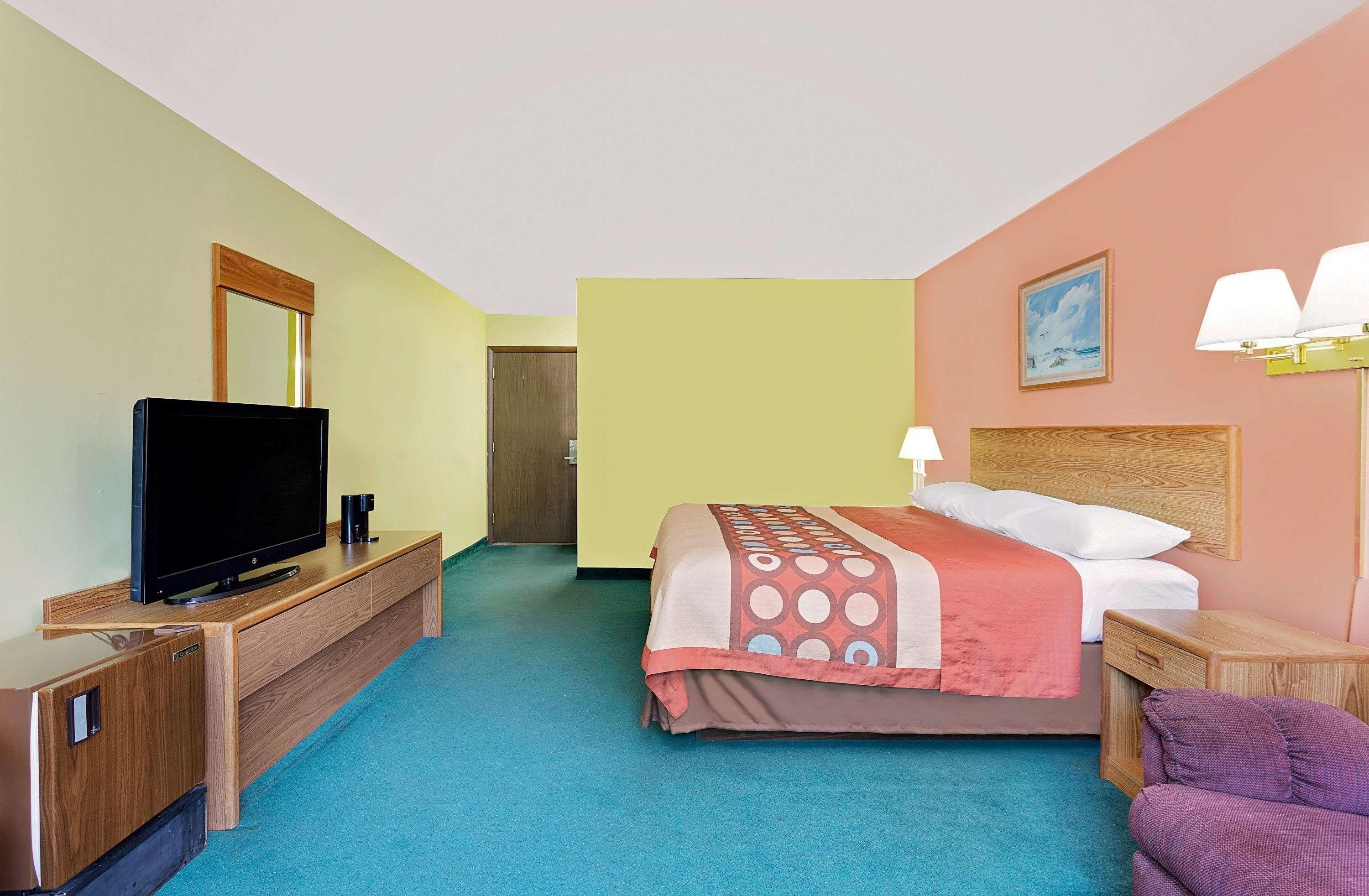 Super 8 By Wyndham Sturgeon Bay Hotel Exterior foto
