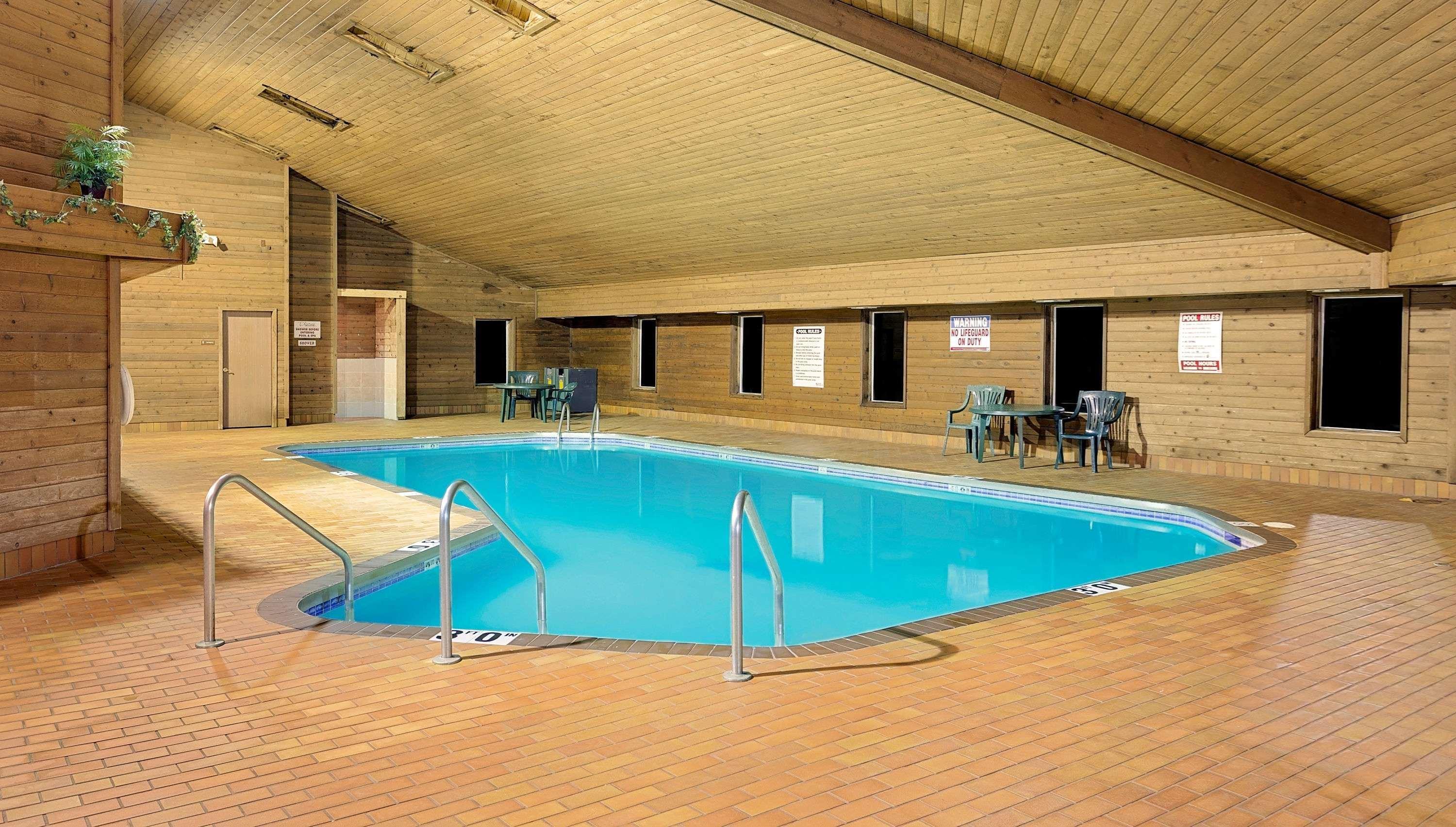 Super 8 By Wyndham Sturgeon Bay Hotel Exterior foto